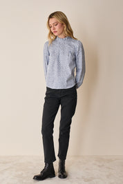 Cotton top with pleats and ruffled collar