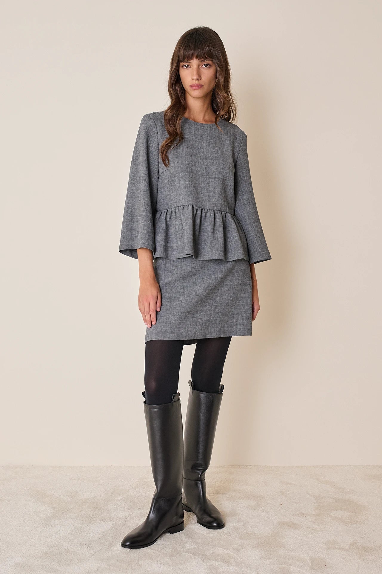Top in blend di lana con balza