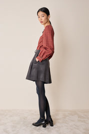 Camicia girocollo con maniche a sbuffo