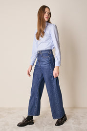 Top con abbottonatura laterale