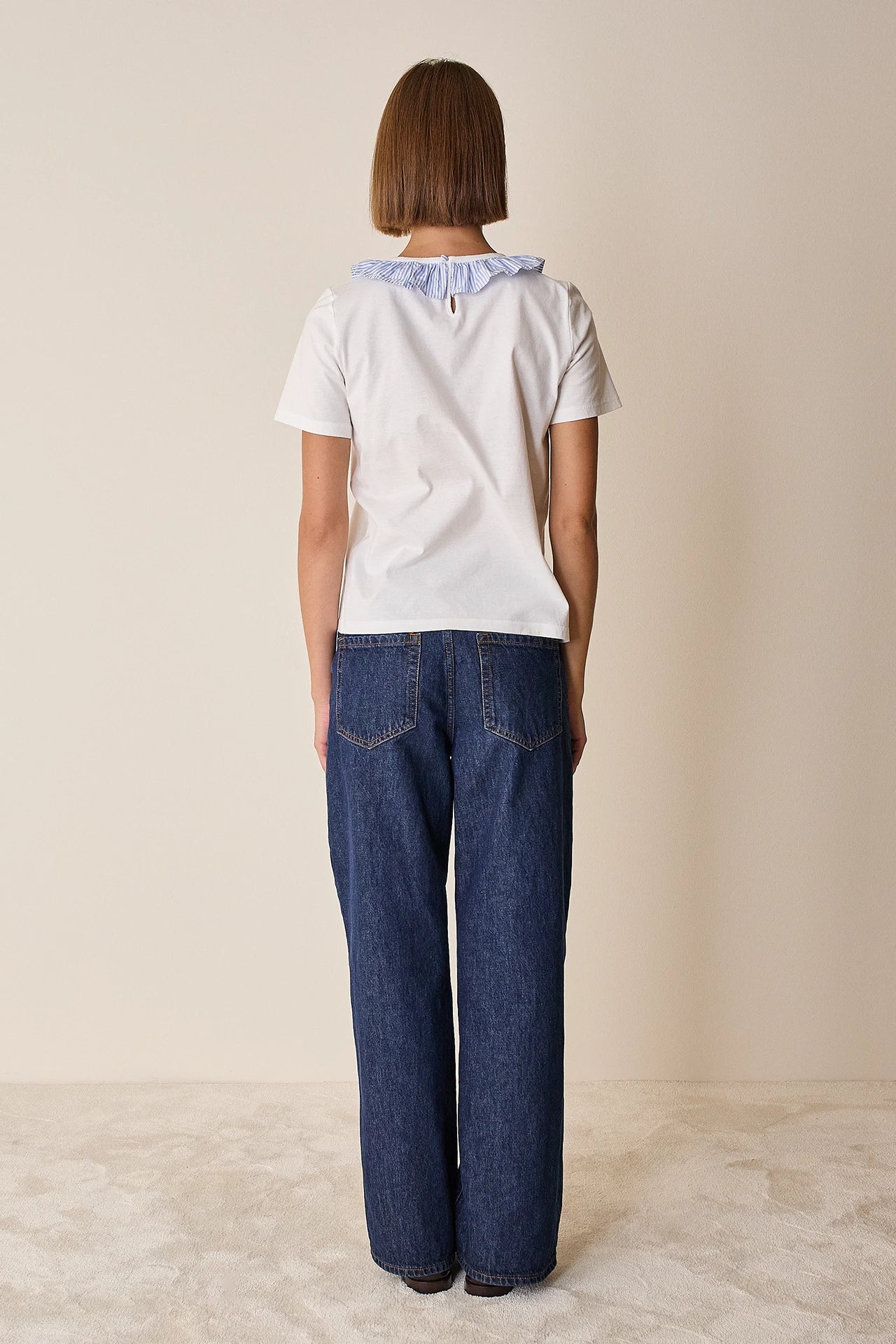 Cotton T-shirt with ruffled collar