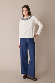 T-shirt a maniche lunghe con colletto volant