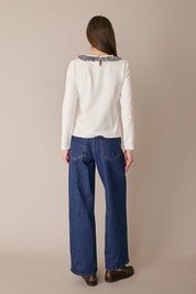 T-shirt a maniche lunghe con colletto volant