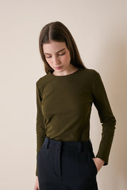 T-shirt a maniche lunghe con profilo a contrasto