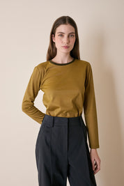 T-shirt a maniche lunghe con profilo a contrasto