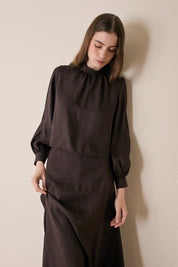 Top in blend di seta con collo foulard