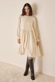 Puff-sleeve dress