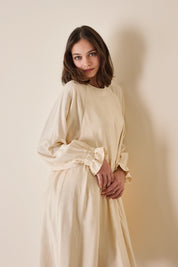 Puff-sleeve dress