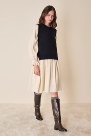 Puff-sleeve dress