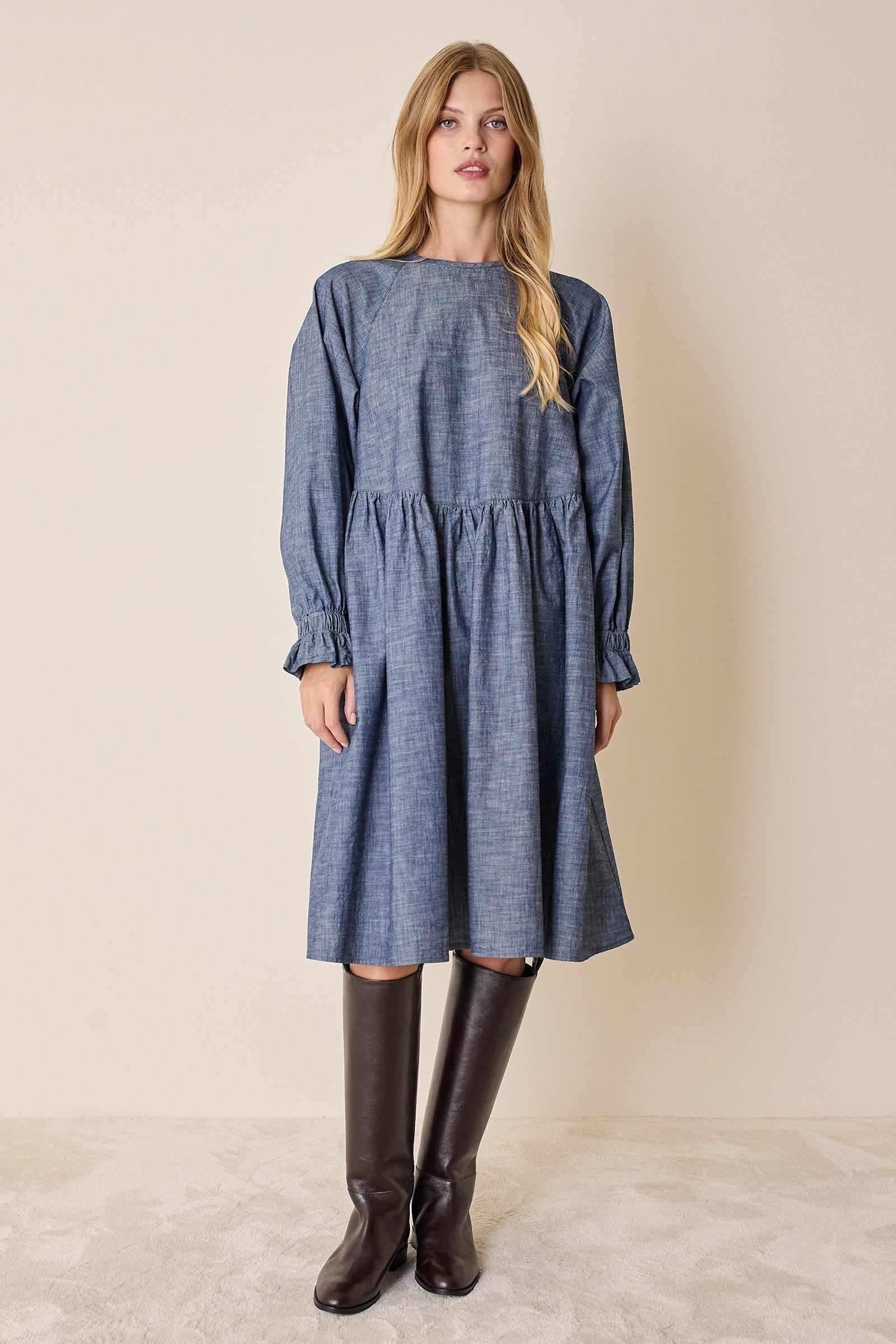 Abito in chambray con maniche a sbuffo