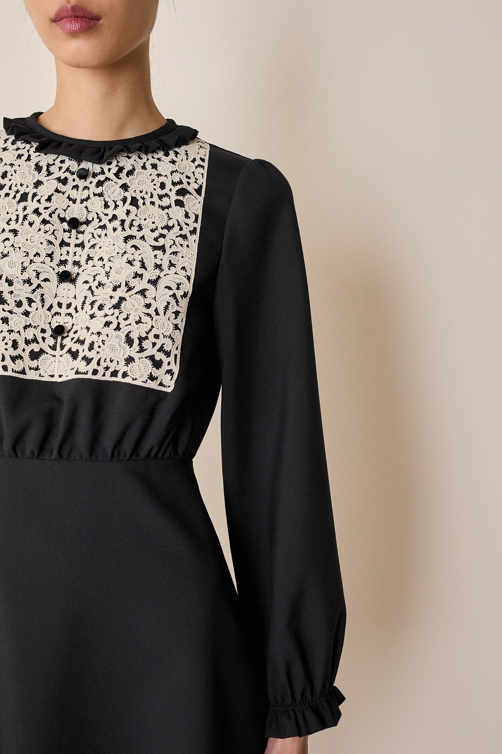 Wool dress with macramé lace insert