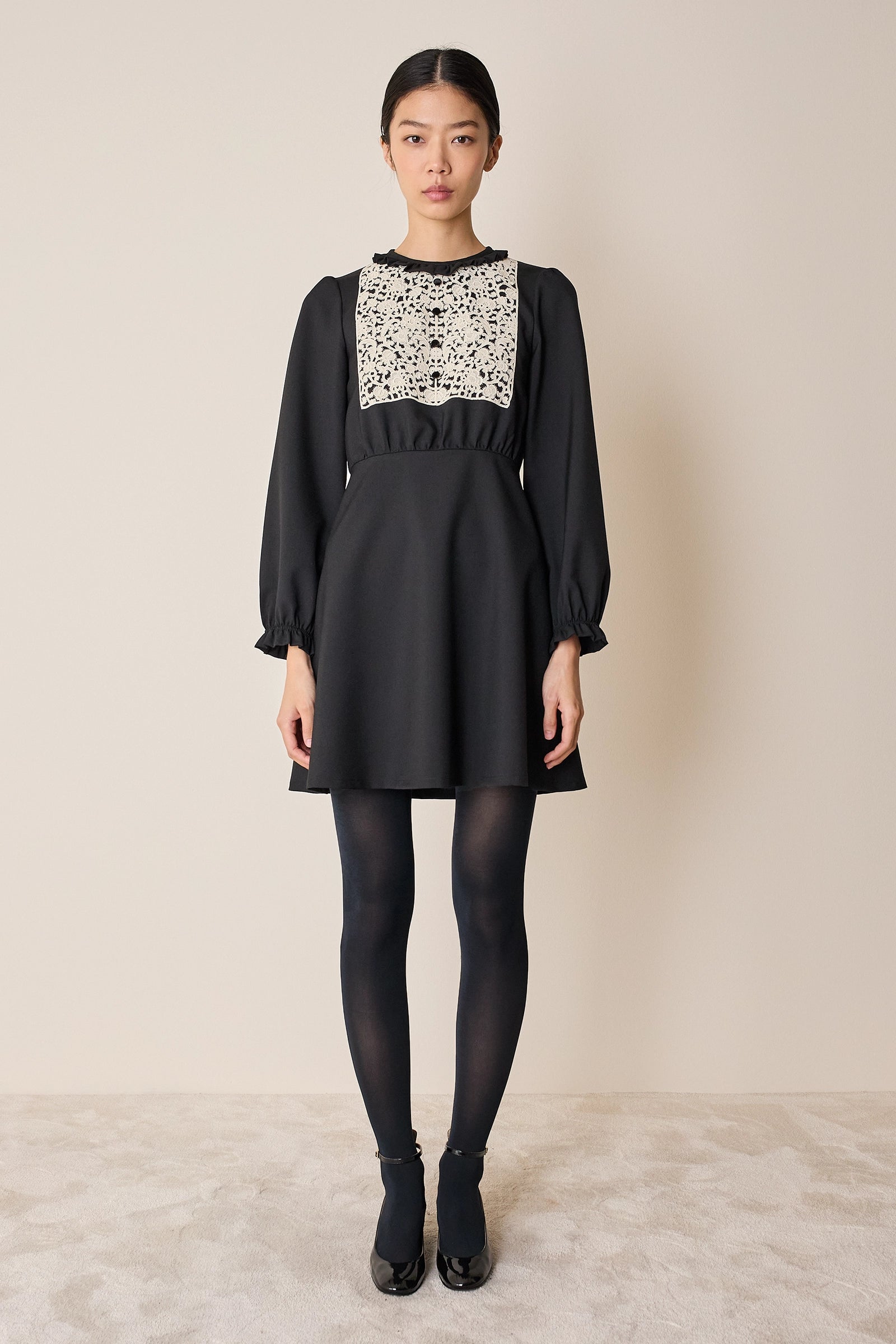 Wool dress with macramé lace insert