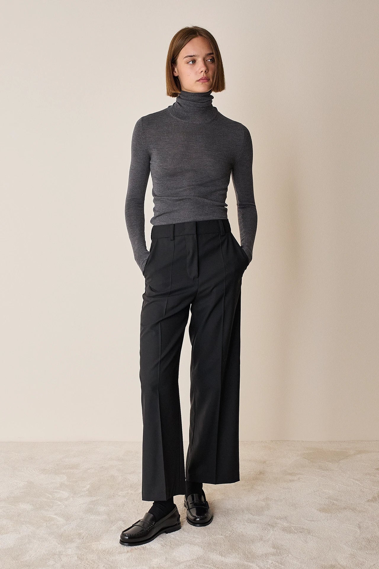 Pantaloni timeless in fresco lana