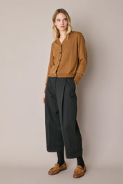 Pantaloni con piega e risvolto