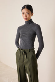 Pantaloni in lana con cintura