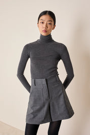 Pantaloni corti in lana stretch