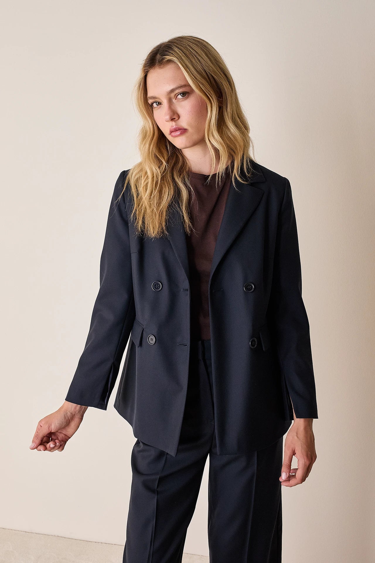 Lightweight wool and cashmere blazer