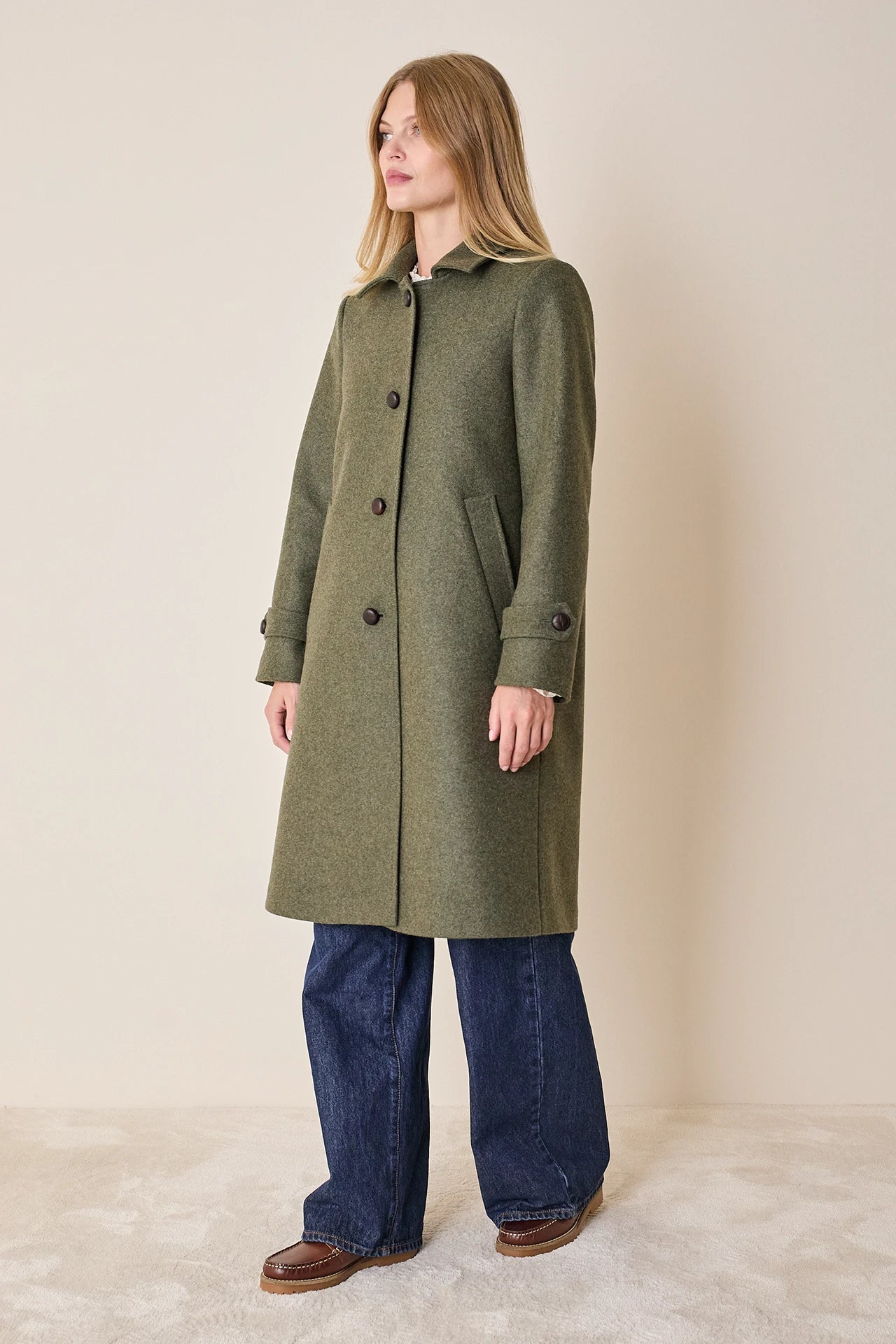 Cappotto stile loden in lana vergine