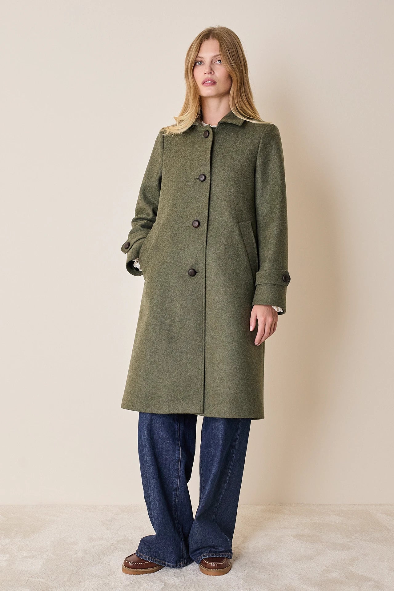 Cappotto stile loden in lana vergine