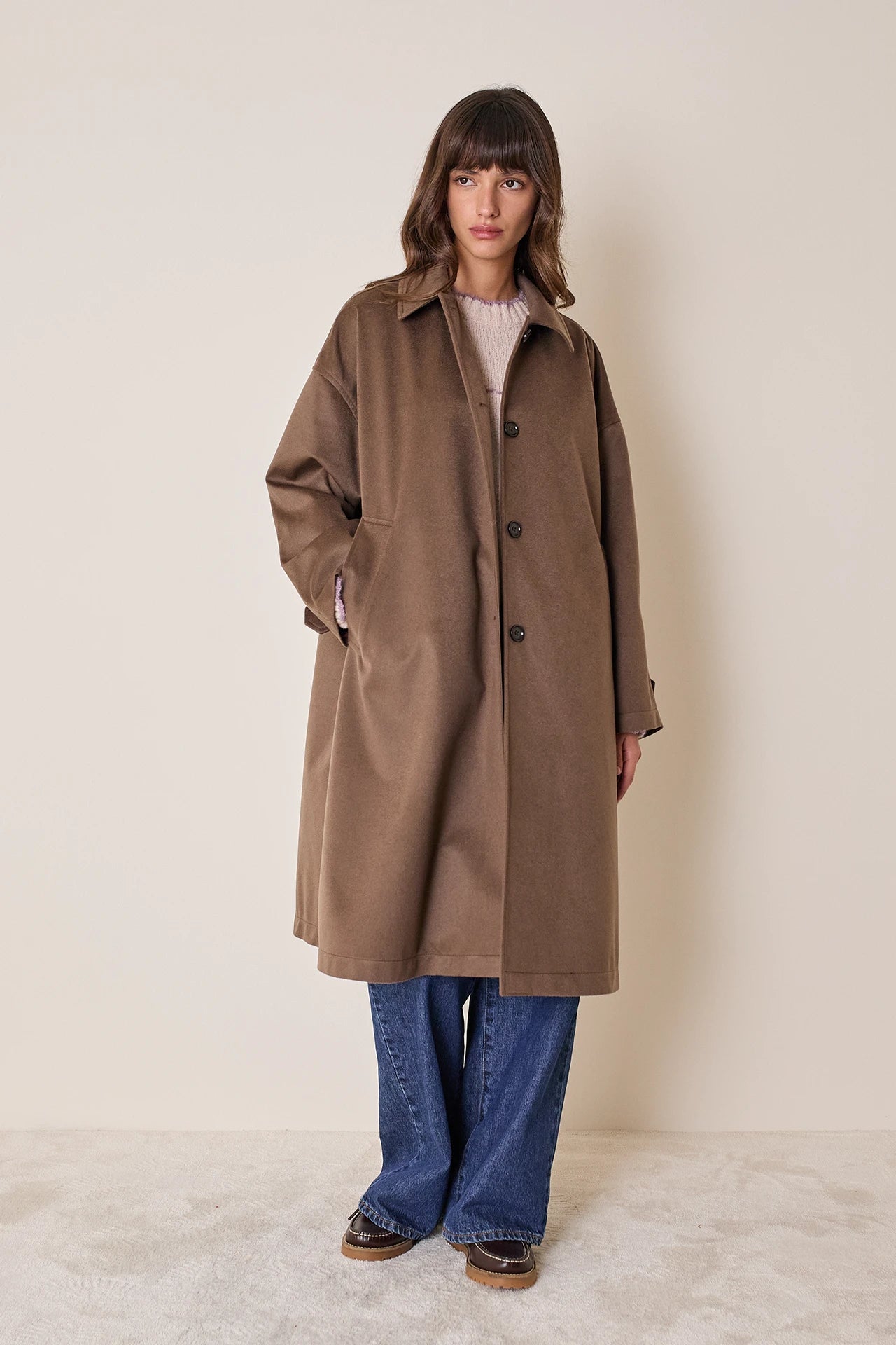 Cashmere coat with coated lining