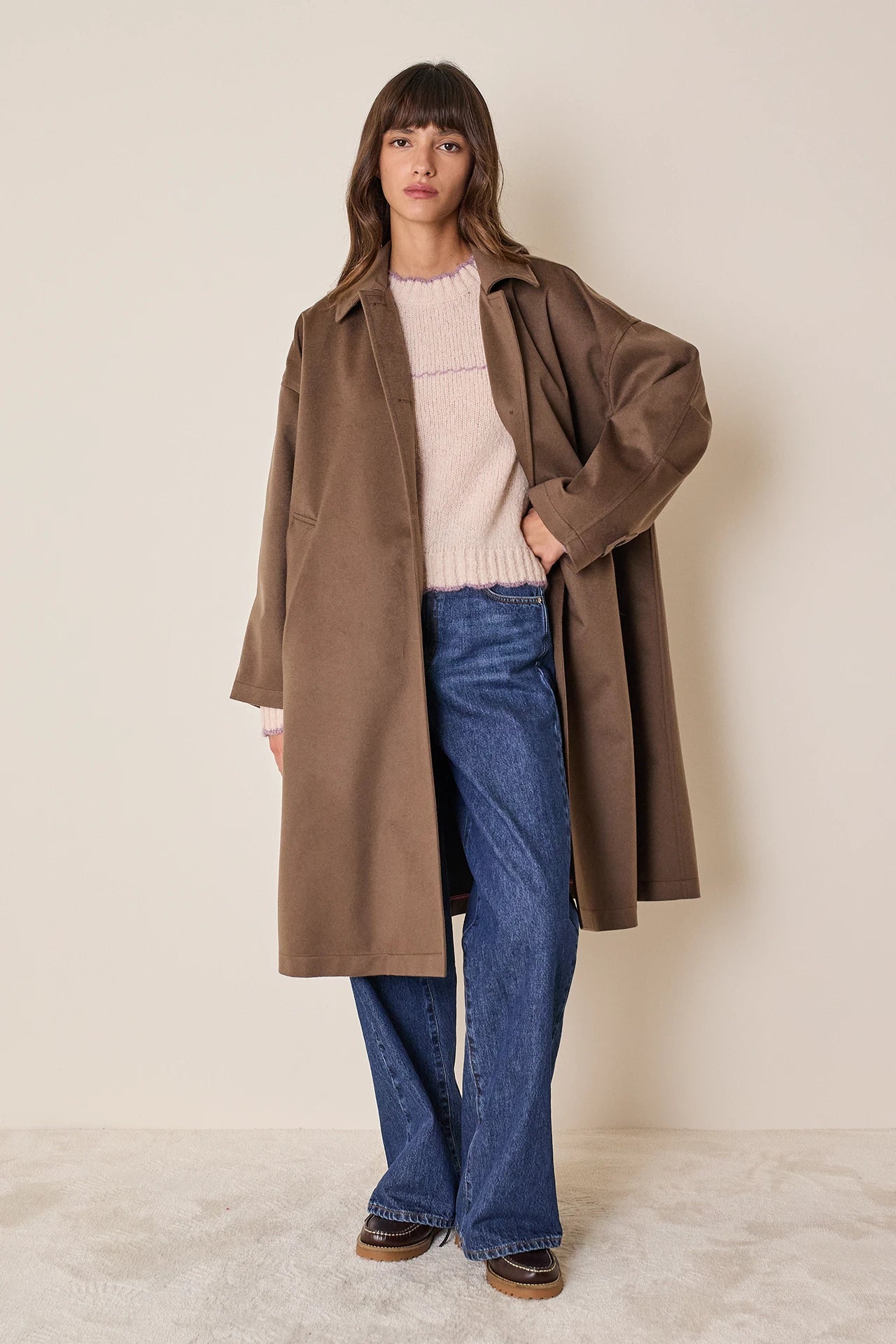 Cashmere coat with coated lining