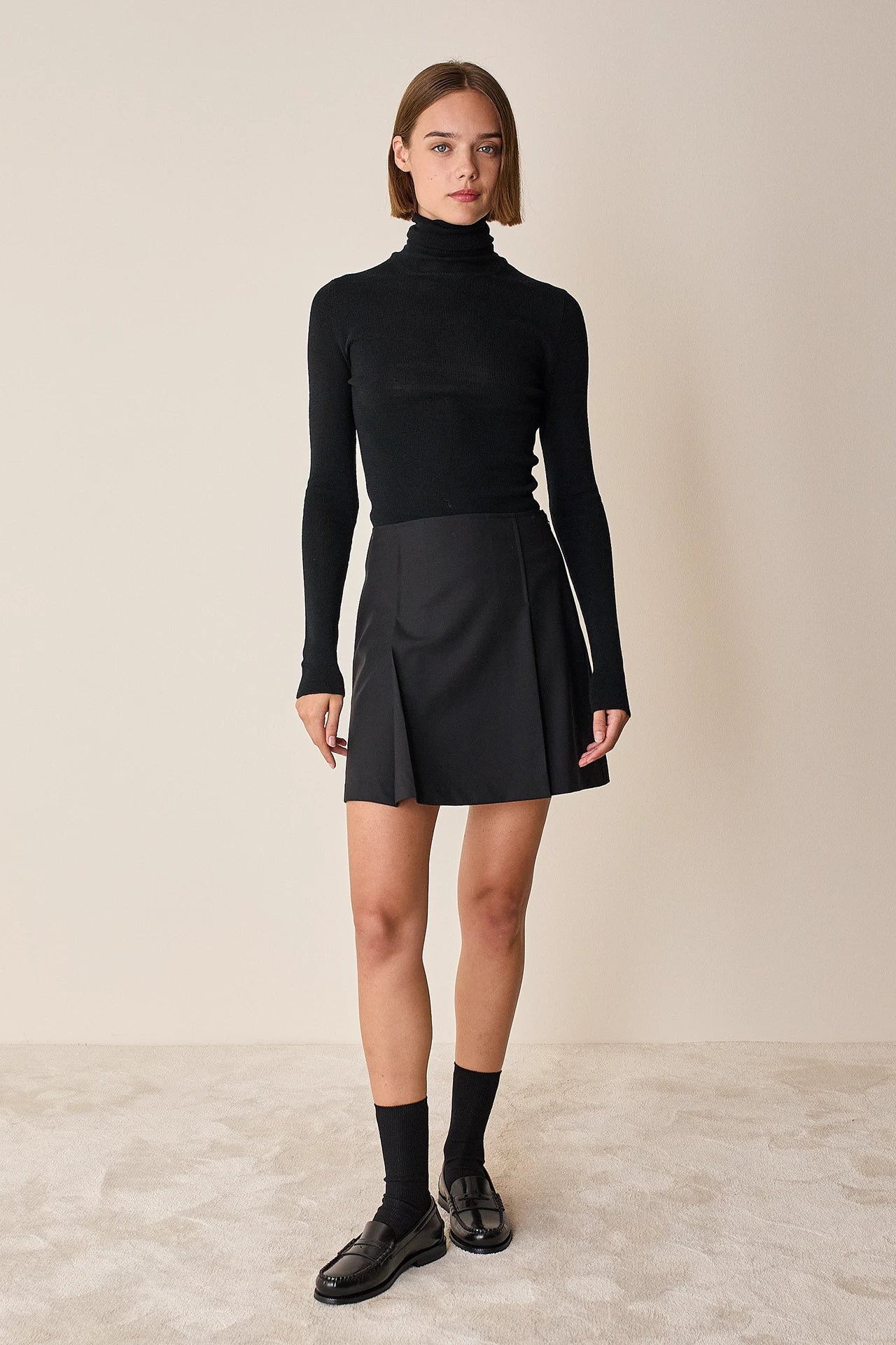 Box pleats mini skirt