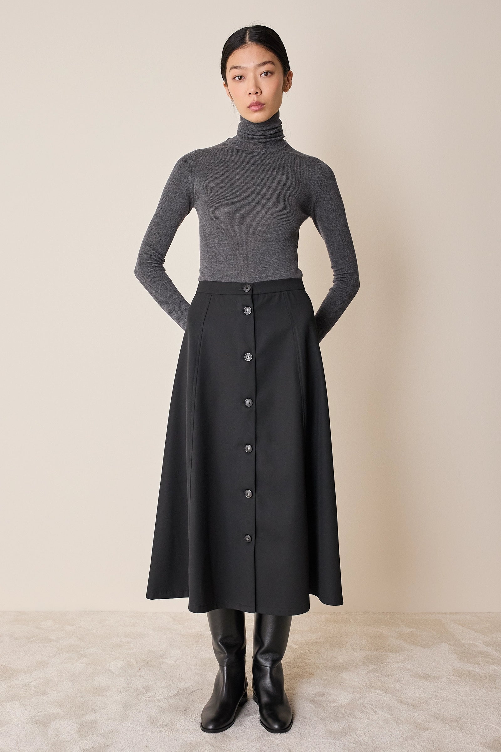 Gonna lunga con bottoni