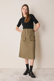 Gonna midi con tasche applicate