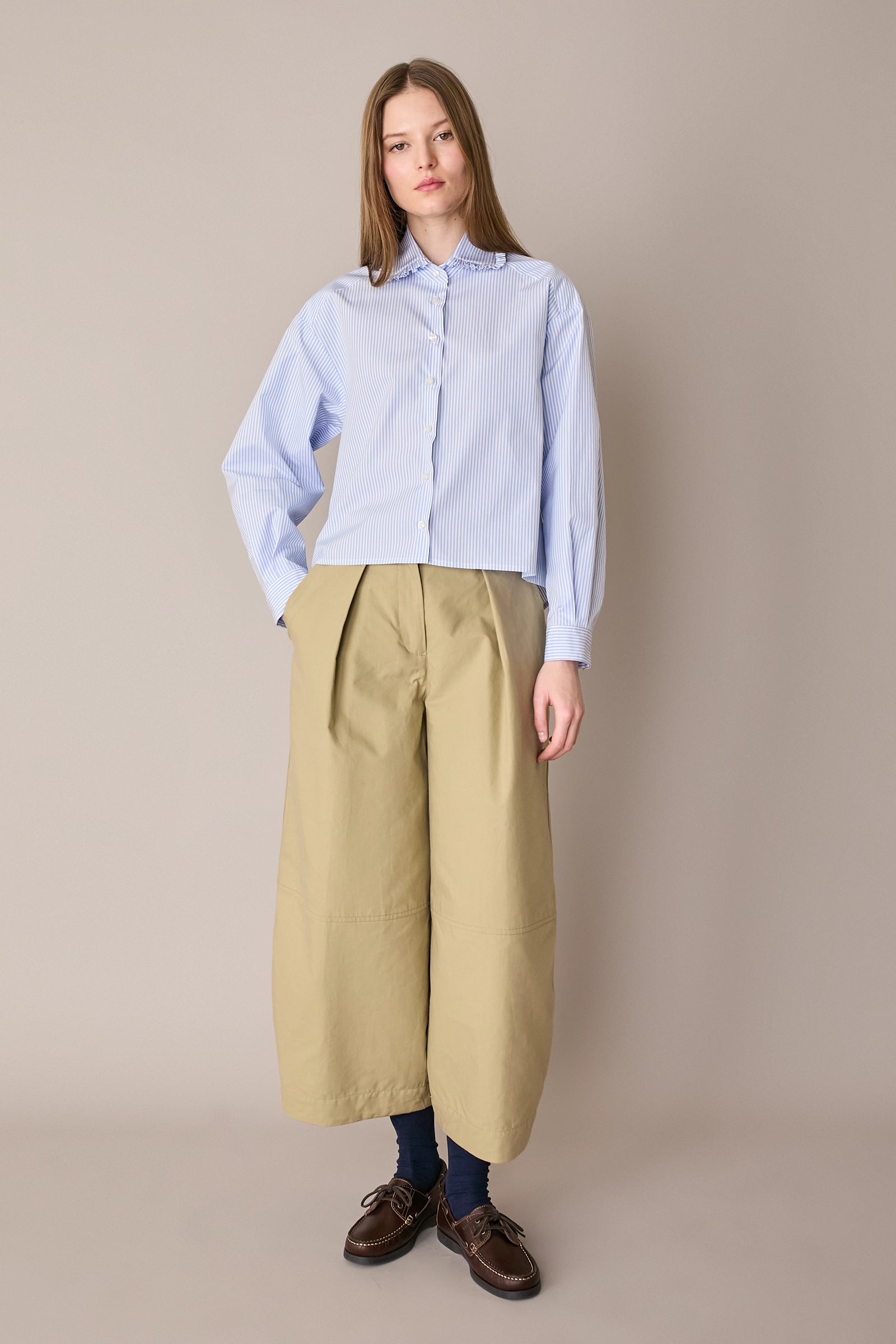 Camicia boxy con colletto volant
