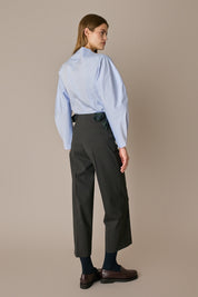 Camicia in cotone con maniche scultoree