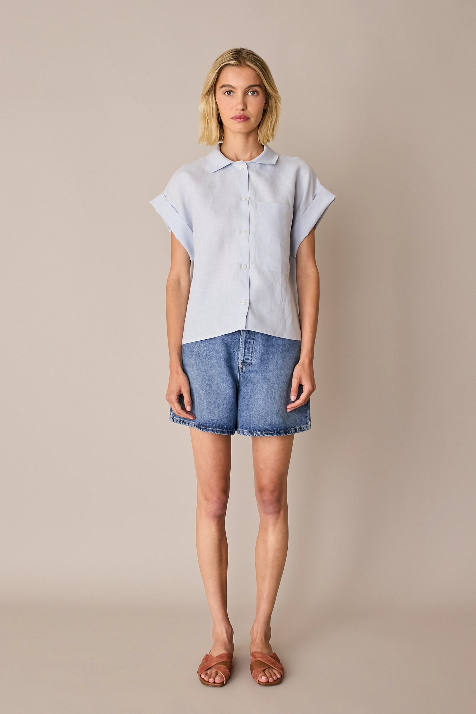 Linen shirt with patch pocket