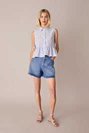 Sleeveless tie-detail blouse