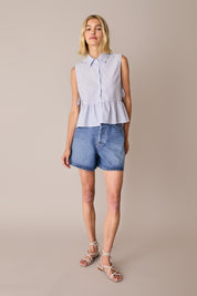 Sleeveless tie-detail blouse