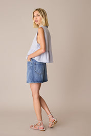 Sleeveless tie-detail blouse