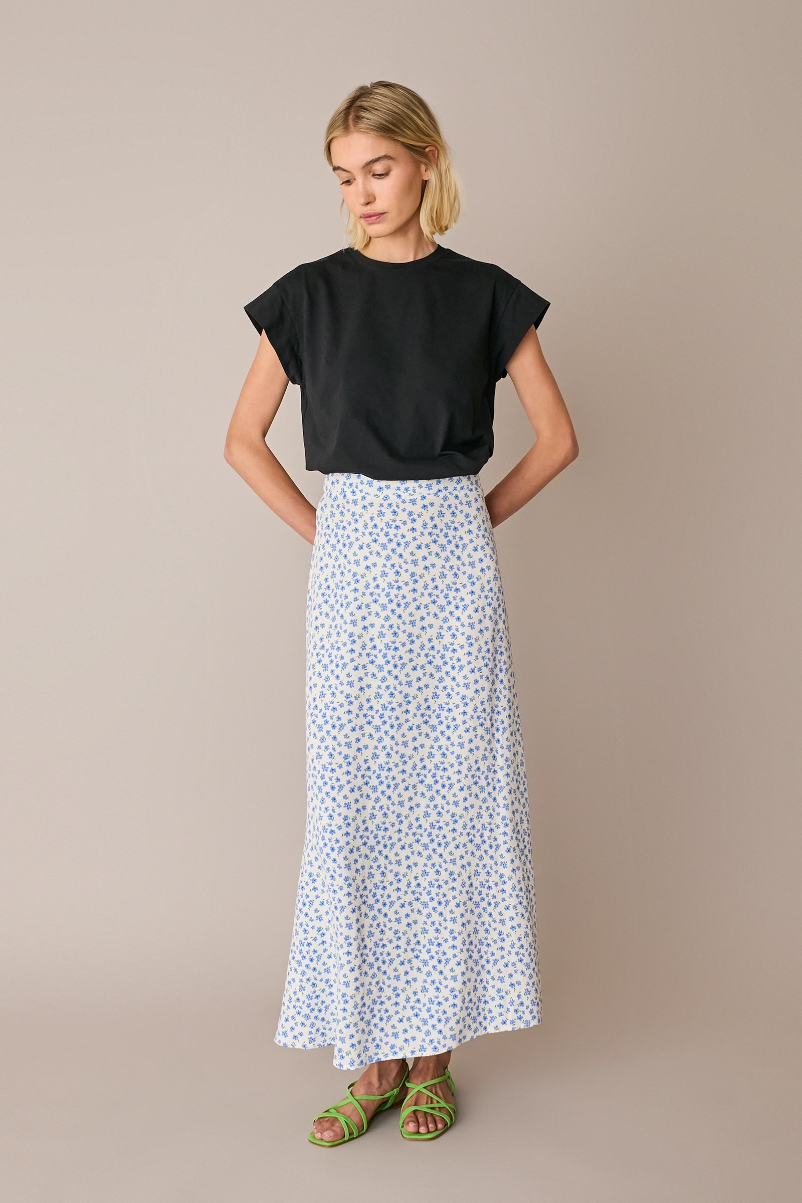 Kimono sleeve T-shirt