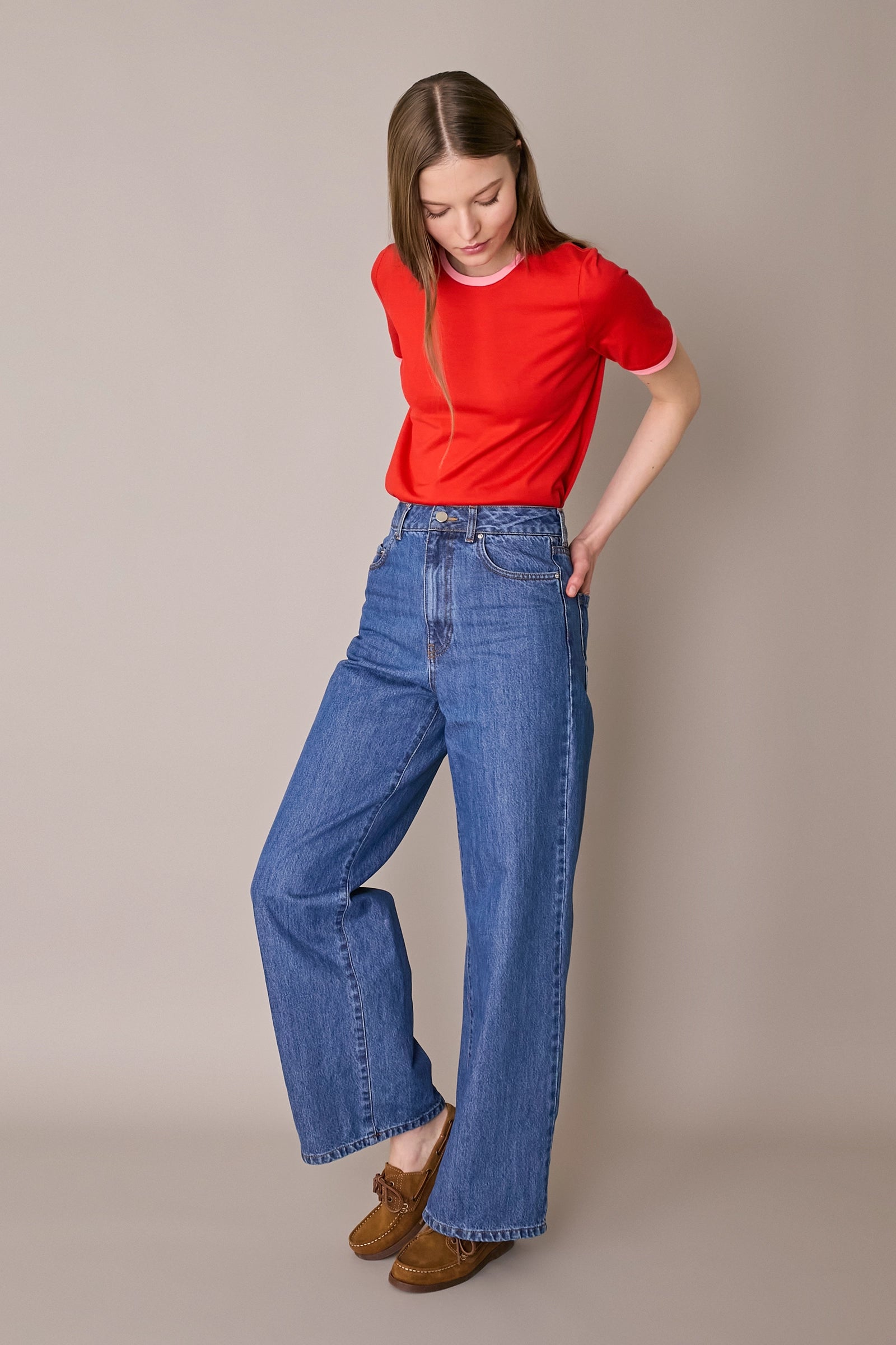 T-shirt con profili a contrasto
