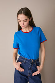 T-shirt con profili a contrasto