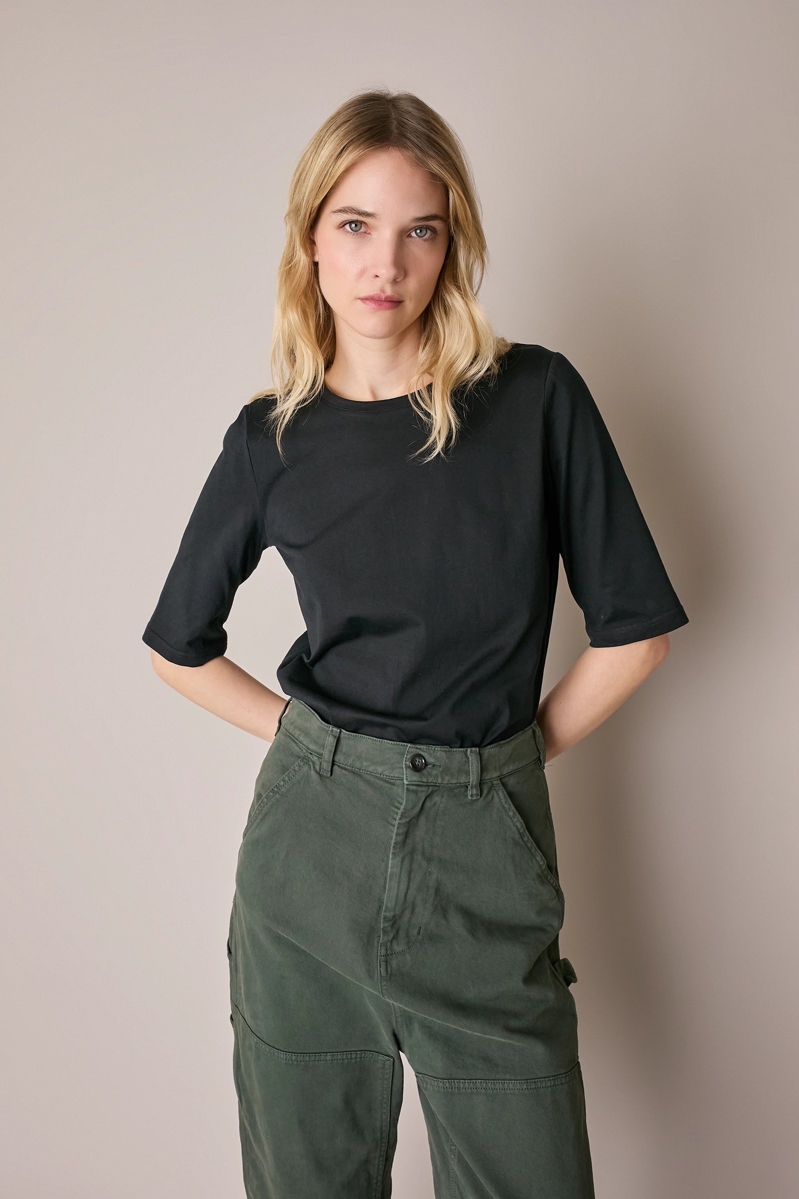T-shirt in cotone con mezze maniche