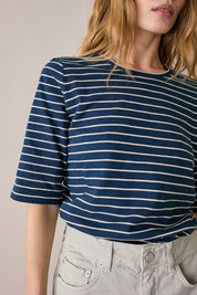 T-shirt in cotone con mezze maniche