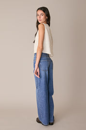 Top in lino con bottoncini
