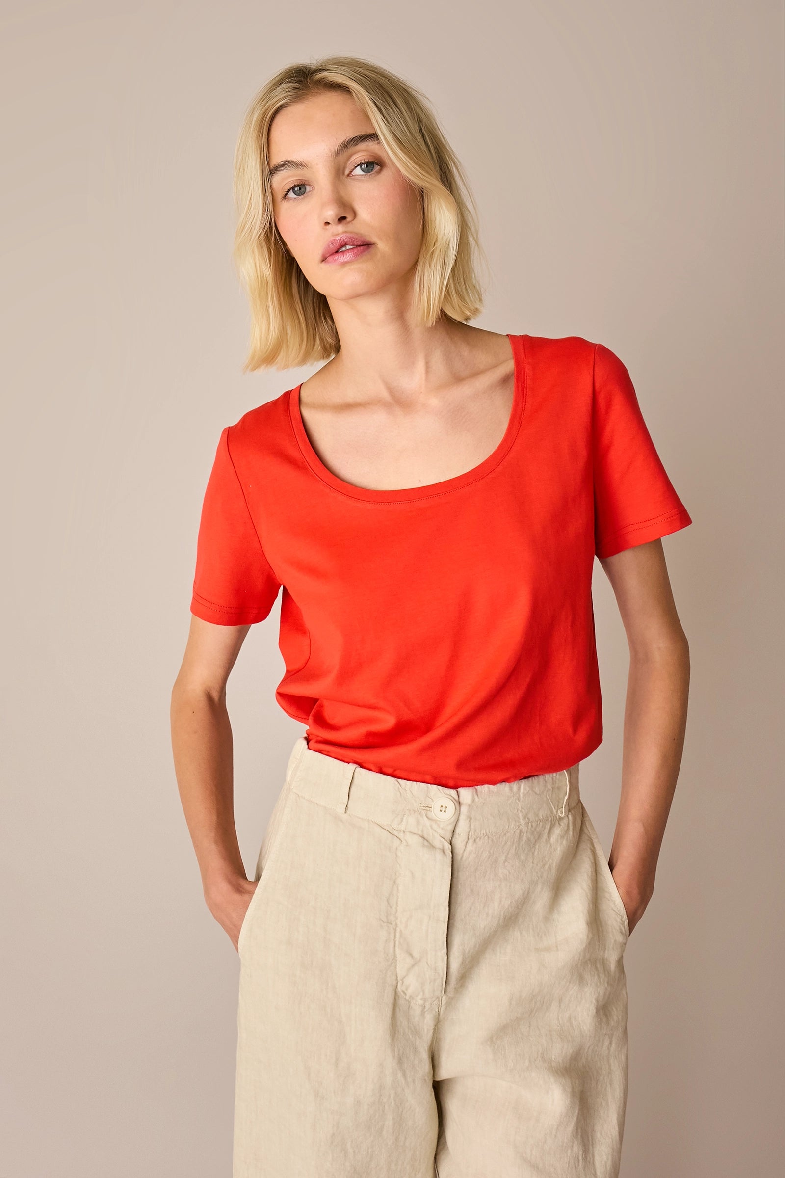 Wide-neck T-shirt