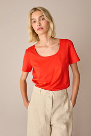 Wide-neck T-shirt