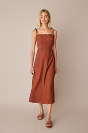 
Long dress with knotted shoulder straps
