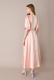 Abito lungo a portafoglio in blend di seta