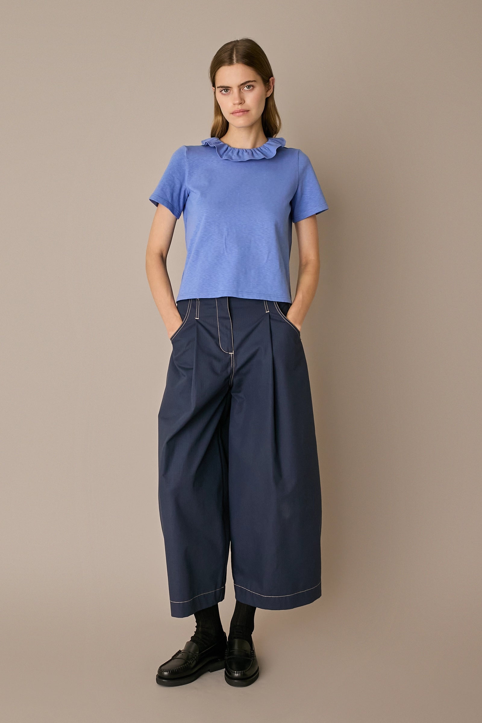 Pantaloni con impunture a contrasto – Everyday Wear blu navy, pinces frontali