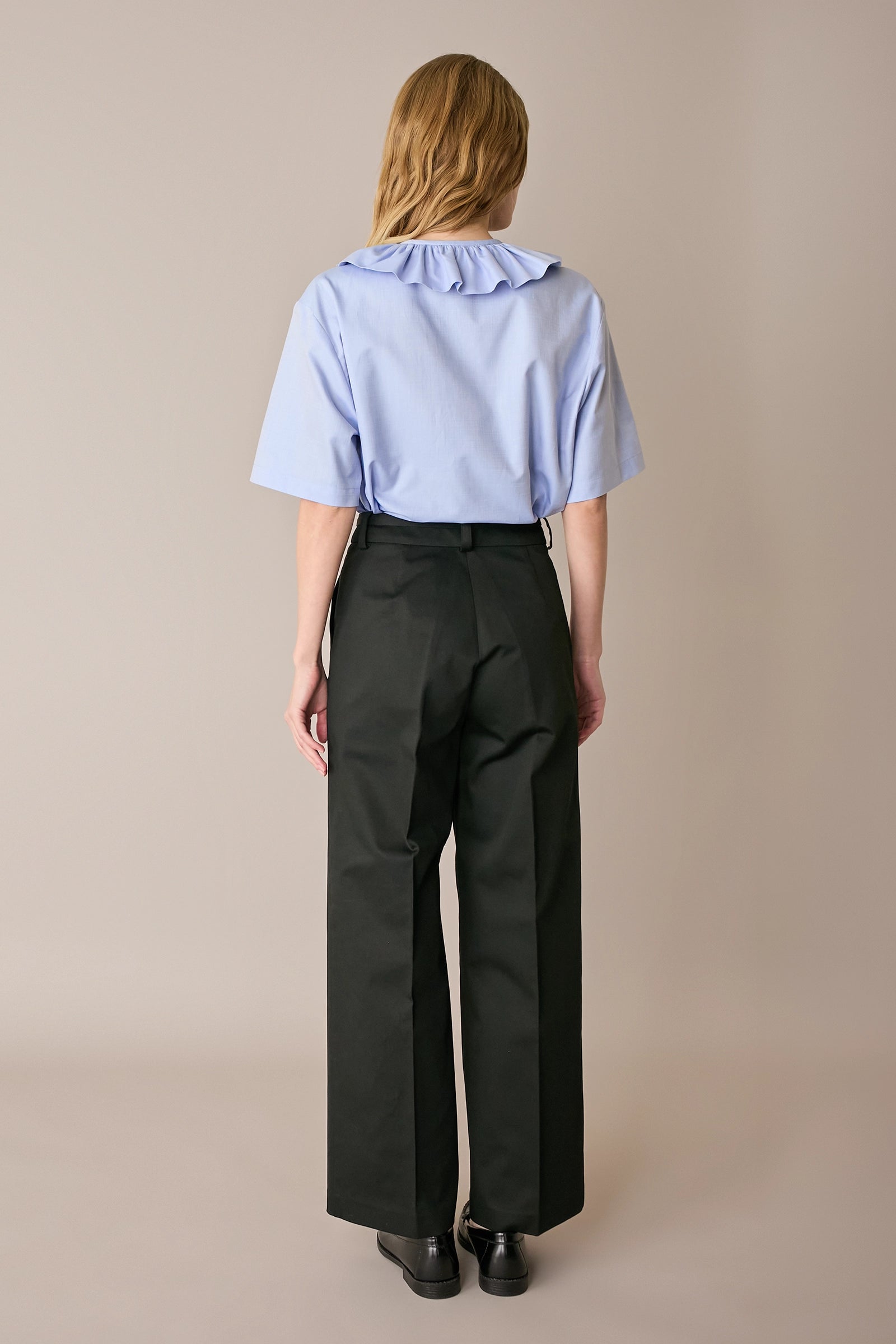 Pantaloni in cotone con cintura