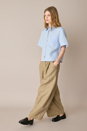 Pantaloni in lino con pinces