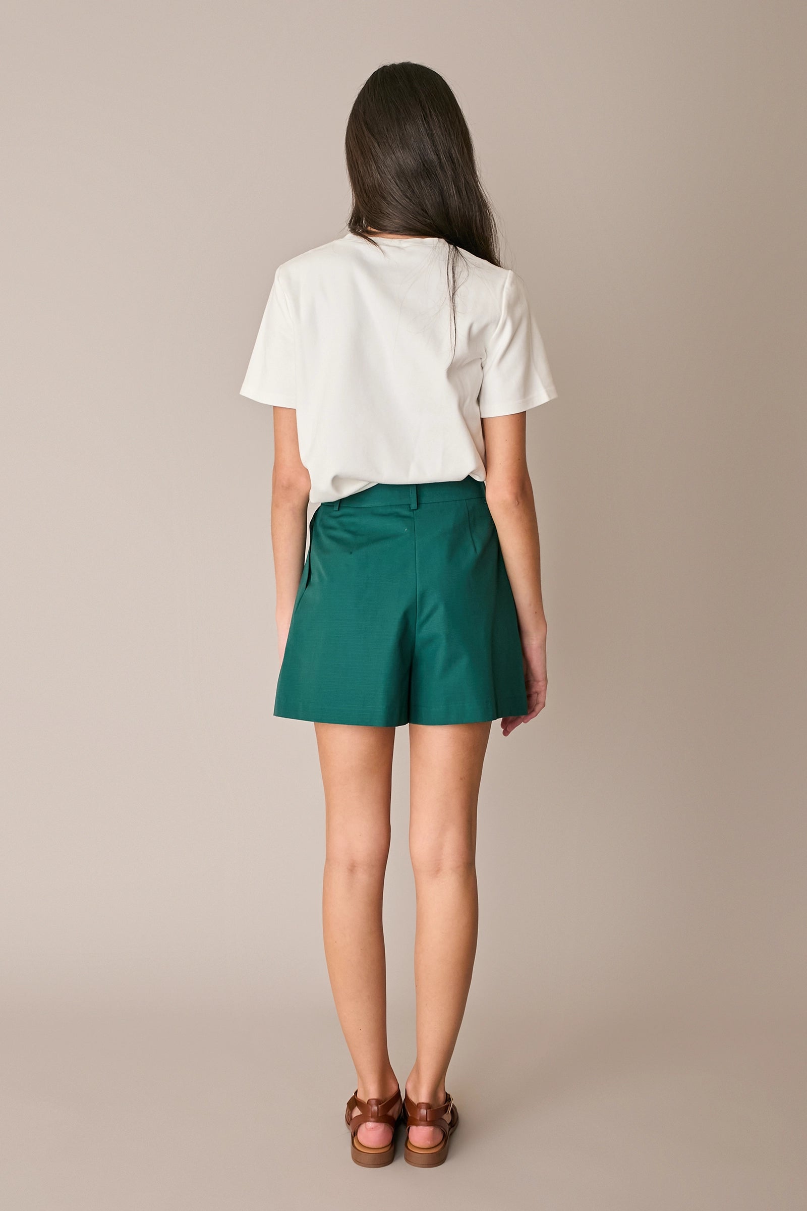 Pantaloncini con pinces
