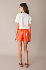 Elastic-waist shorts with contrast trim