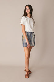 Elastic-waist shorts with contrast trim